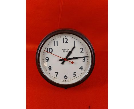 Vintage bakelite Smiths Sectric wall clock.