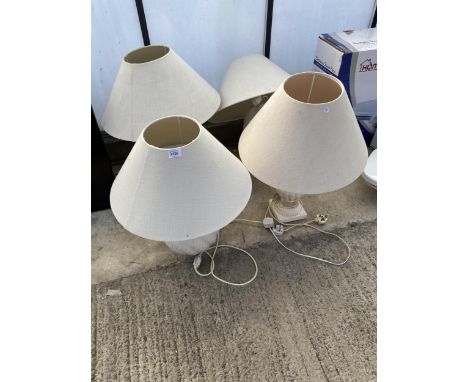 FOUR DECORATIVE CERAMIC TABLE LAMPS WITH SHADES