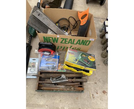 AN ASSORTMENT OF TOOLS TO INCLUDE A BOSCH ELECTRIC JIGSAW, FILES AND AN EXTENSION LEAD ETC