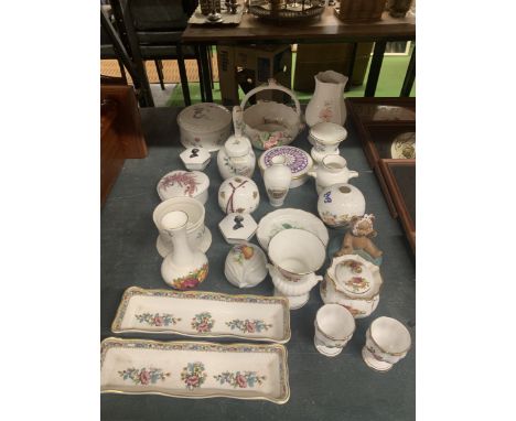 A COLLECTION OF CERAMICS AND CHINA TO INCLUDE TRINKET BOXES, PIN TRAYS, VASES, EGG CUPS, ETC - ROYAL ALBERT, COALPORT, AYNSLE