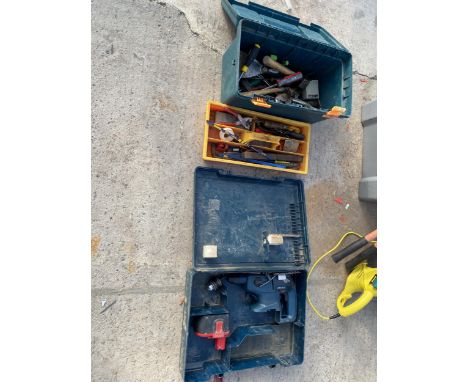 A TOOL BOX WITH AN ASSORTMENT OF TOOLS TO INCLUDE A BOSCH BATTERY DRILL AND SCREW DRIVERS ETC