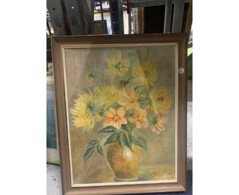 FOUR FRAMED PAINTINGS AND PRINTS TO INCLUDE AN OIL ON BOARD STILL LIFE OF FLOWERS, AN ORIENTAL FOIL PRINT OF BIRDS AND BLOSSO