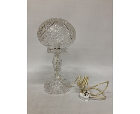 A VINTAGE CUT GLASS MUSHROOM LAMP, HEIGHT 40CM - RE-WIRED