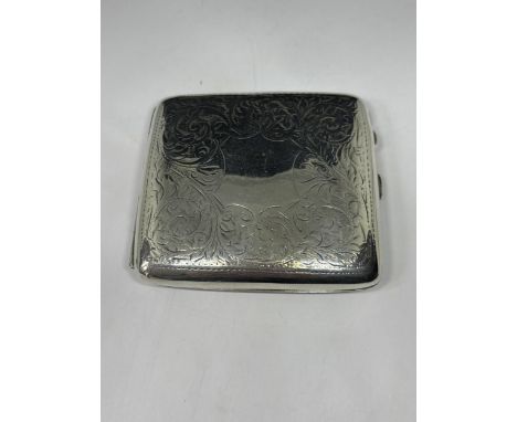 A HALLMARKED BIRMINGHAM 1918 SILVER CIGARETTE CASE