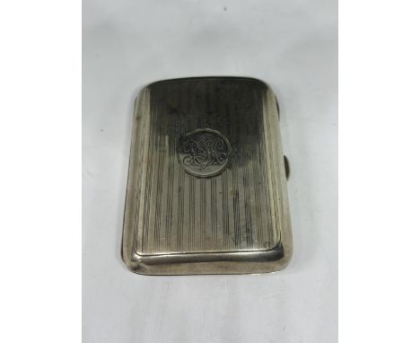 A HALLMARKED BIRMINGHAM WALKER &amp; HALL SILVER CIGARETTE CASE