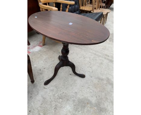 AN 18TH CENTURY MAHOGANY OVAL TRIPOD TABLE WITH BIRD CAGE TILT TOP, 29" X 23"