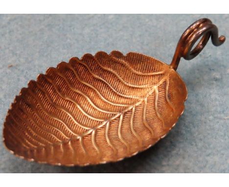 Pretty Georgian Hallmarked Silver gilt leaf form caddy spoon. 8.8g Reasonable used condition