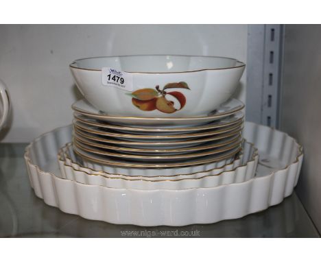 A quantity of Royal Worcester 'Evesham' including one large flan dish and three smaller flan dishes along with seven fruit pl
