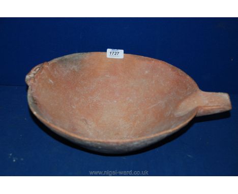 A large South American pre Columbian terracotta Bowl in exceptionally good condition, Mayan culture, circa 11th-12th century 