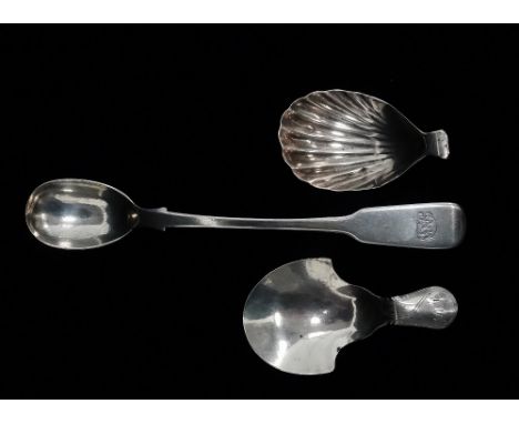 A silver 'Fiddle' pattern egg spoon with traces of gilding to bowl, London 1845, maker's mark for Elizabeth Eaton, length 14.