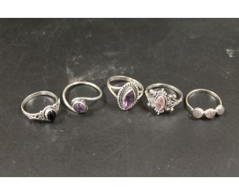 A COLLECTION OF FIVE 925 SILVER GEMSTONE DRESS RINGS TO INC AMETHYST, OPAL, ONYX ETC