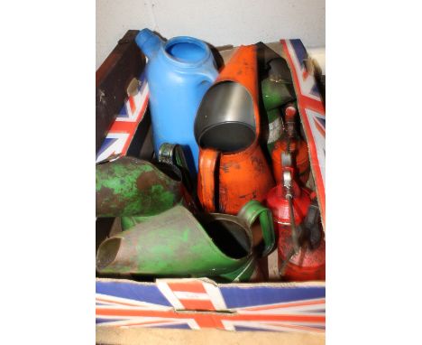 A SELECTION OF TOOLS TO INCLUDE TAPS AND DYES, GAS CUTTING WELDING TOOLS, OIL CANS AND DRILL BITS