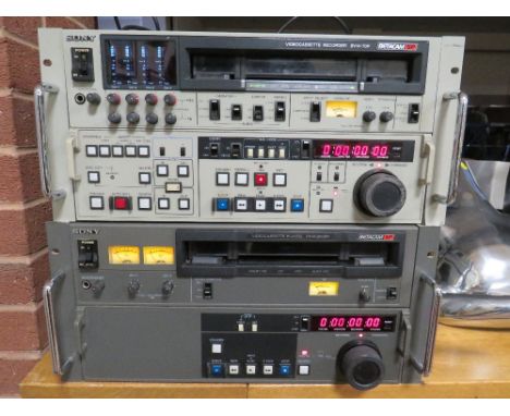 A SONY STUDIO VIDEO CASSETTE RECORDER BWV-70P EDITING SYSTEM TOGETHER WITH A SONY STUDIO VIDEO CASSETTE RECORDER PVW-2600P (2