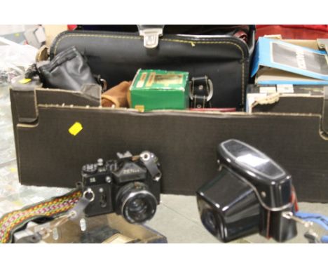 A TRAY OF CAMERA EQUIPMENT TO INCLUDE ZENITH PRACTIKA PLUS VARIOUS LENSES ETC