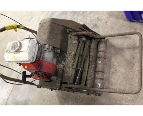A WEBB ROLLER LAWN MOWER WITH 2.2HP HONDA ENGINE