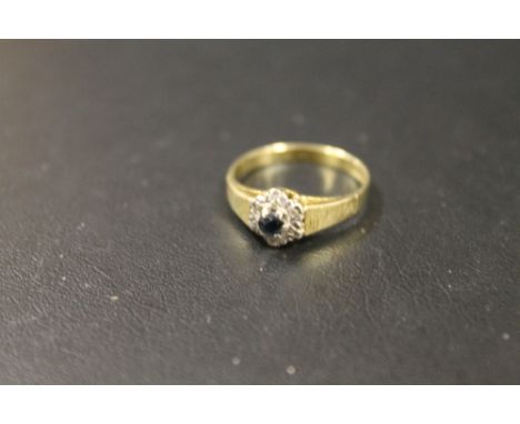 A HALLMARKED 18 CARAT GOLD SAPPHIRE AND DIAMOND RING, APPROX WEIGHT 3G