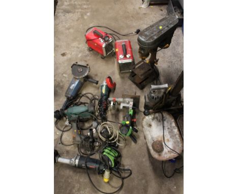 A SELECTION OF POWER TOOLS TO INCLUDE 2 HONEYWELL FAN HEATERS, PILLARS DRIVES A/F ETC