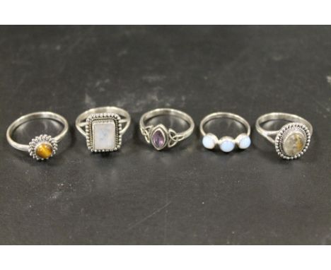 A COLLECTION OF FIVE 925 SILVER GEMSTONE DRESS RINGS TO INC TIGERS EYE, AMETHYST, OPAL ETC