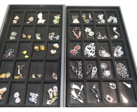 Approximately 40 pair of costume earrings including vintage diamante clips, mother of pearl, modern crystal bead etc