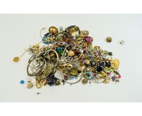 Bag Containing A Quantity Of Vintage Earrings To Include Studs, Clip On, Screw Back, Pairs And Single To Sort, Good Mixed Lot