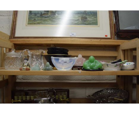 Mixed Lot: assorted hardstone carved Buddhas, trinket pots, ceramics etc