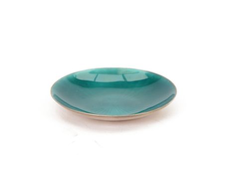 Mid 20th century Norwegian silver and guilloche enamel trinket dish by David Andersen, of circular form, with green guilloche