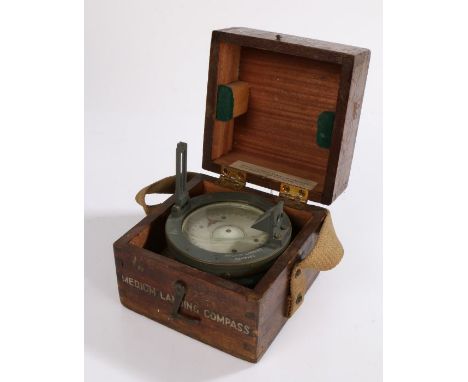 Second World War British military Medium Landing Compass, stamped on the rim with the War Department broad arrow, serial numb