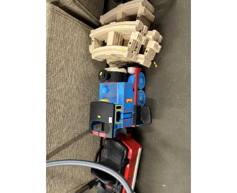 Thomas the tank engine toy train with track 