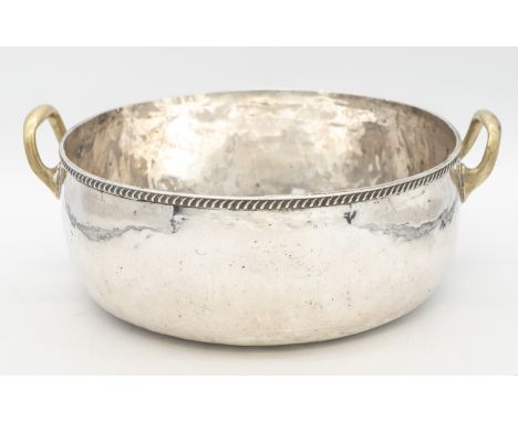 Large Georgian Silver Bowl with Brass Handles (1760-1820) The bowl is hallmarked with the Lion Passant for Sterling Silver, t