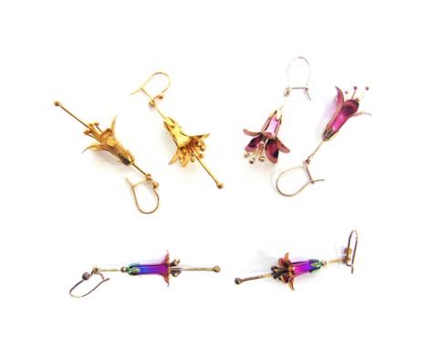 A PAIR OF 9CT GOLD PENDENT EARRINGS IN THE FORM OF FUSCIAS  London 1992, approx. 53mm high overall (2 in), 3.9g; together wit
