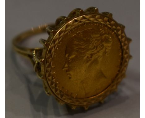 A gold sovereign, Victoria 1876, mounted as a signet ring in a 9ct gold, 14g
