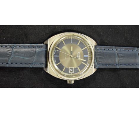 A gentleman's retro Rotary wristwatch, two tone blue grey dial, block baton markers, minute track, centre seconds, date apert