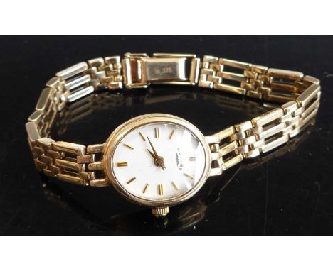 A lady's Rotary 9ct gold cased quartz bracelet watch, assayed to the case and gatelink bracelet, 17.4g, case dia.1.6cm