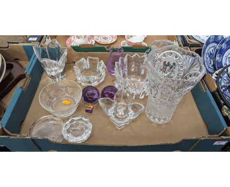 A collection of glassware, to include Orrefors