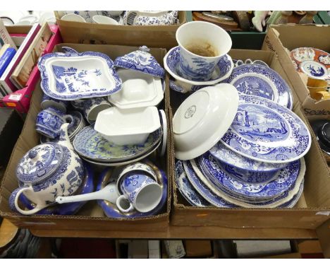 Two boxes of blue &amp; white transfer decorated wares, to include Spode Italian pattern 
