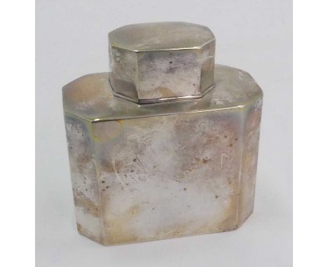 An Edward VII silver tea caddy, of canted form, Birmingham 1908, 3.5ozt 