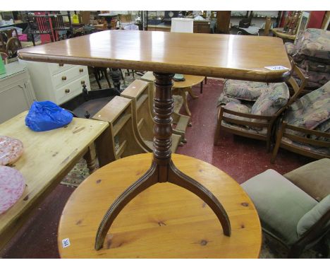 Georgian mahogany tilt top tripod tableH: 74cm Top: 69cm x 50cm
