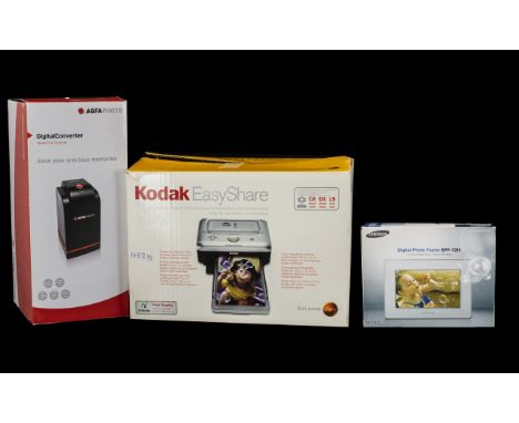 Collection of Photography Equipment, to include an Agfa Digital Converter 35 mm Film Scanner. Kodak Easy Share Printer Dock S
