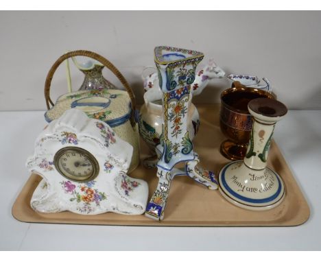 A tray containing a Beswick Hamlet jug number 1146, together with a copper lustre mug, cow creamer, china mantel clock, candl
