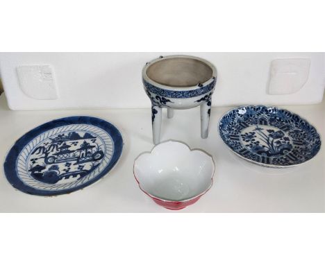 A small selection of Chinese ceramics, two blue and white dishes, one with marks to base, 15 x 12.5cm; a blue and white ceram