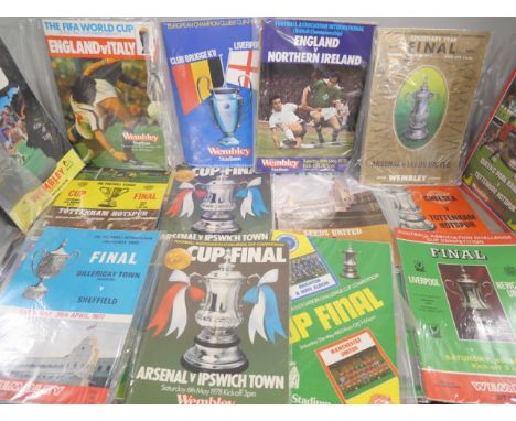 A collection of football programmes mostly from the 1970s to include FA and League Cup Finals. Also to include 1967 Final Che