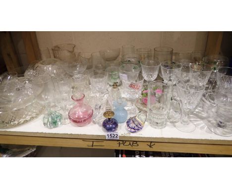 Shelf of mixed glassware including a Caithness vase. Not available for in-house P&amp;P 