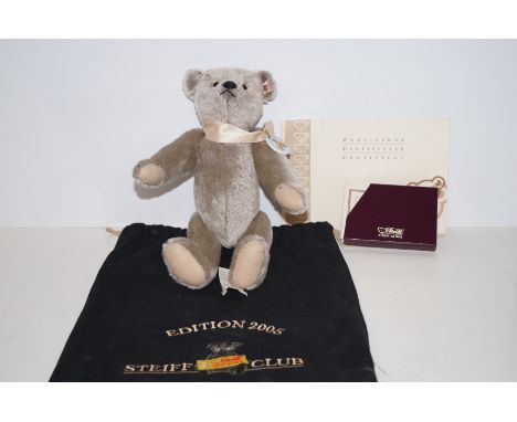 Steiff, Steiff Club Edition 2005, with papers and original bag 