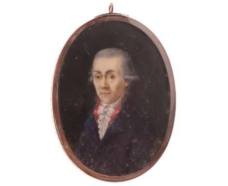 λ English School c.1790-1800Portrait miniature of a gentleman, head and shoulders wearing blueIn a gilt frame, with seed pear