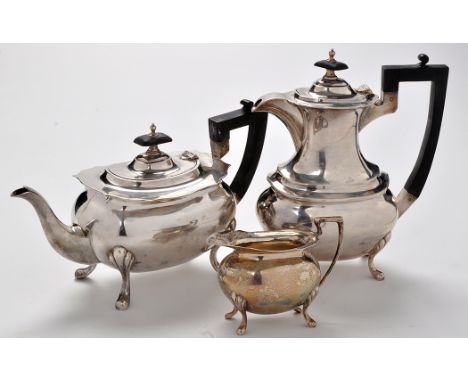 George V three-piece part tea service, by Walker & Hall, Sheffield 1926, each piece of oval form and engraved initial 'L'; th