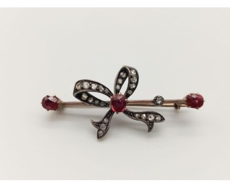 Antique Victorian Gold and silver bar brooch with diamond and ruby in Forget-me-not style, weight 5.1g and 5cm wide approx. 