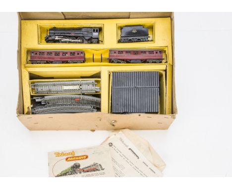 Tri-ang 00 Gauge early Princess Train Set and No 1 Catalogue, set comprising BR black 'Princess Elizabeth' and Tender (wheel 