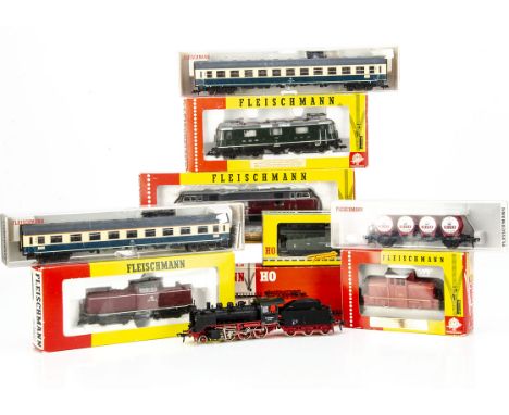 Fleischmann HO Gauge Locomotives and Passenger and Goods Rolling Stock, 4235 DB maroon Warship Type Class 221 131-6, Diesel L