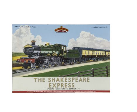 Bachmann 00 Gauge 30-525 The Shakespeare Express Train Set, comprising GWR green 'Rood Ashton Hall', three GWR chocolate and 