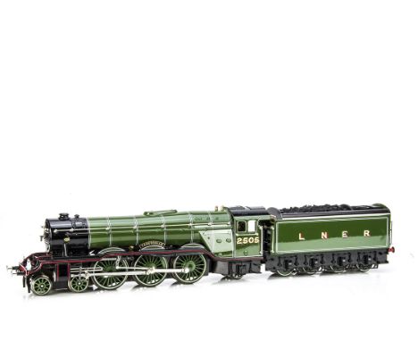 ACE Trains 0 Gauge LNER green Class A3 2505 'Cameronian' Locomotive and Tender,  only this locomotive was given this name by 